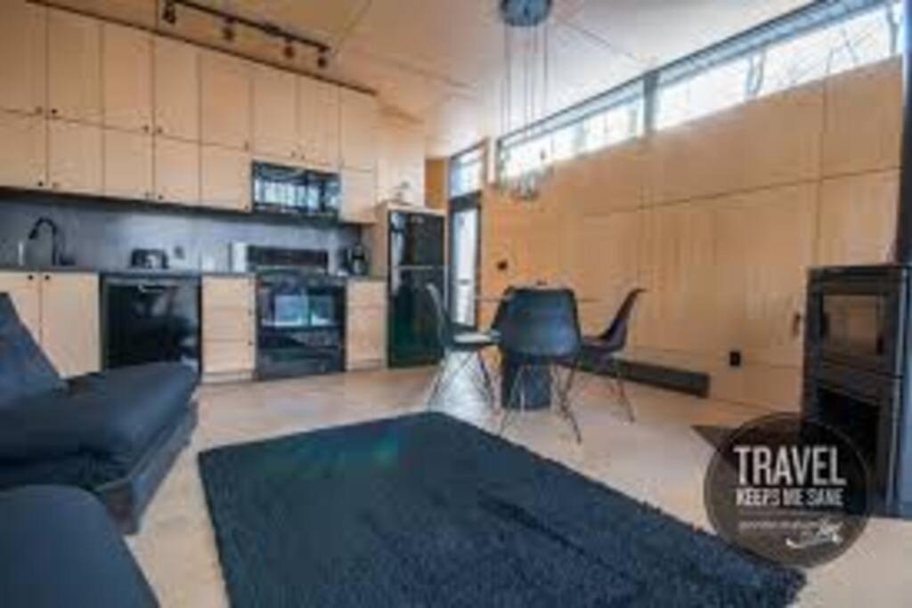 Cabin Sutton 252 - En Harmonie Avec La Nature! Villa Exterior photo